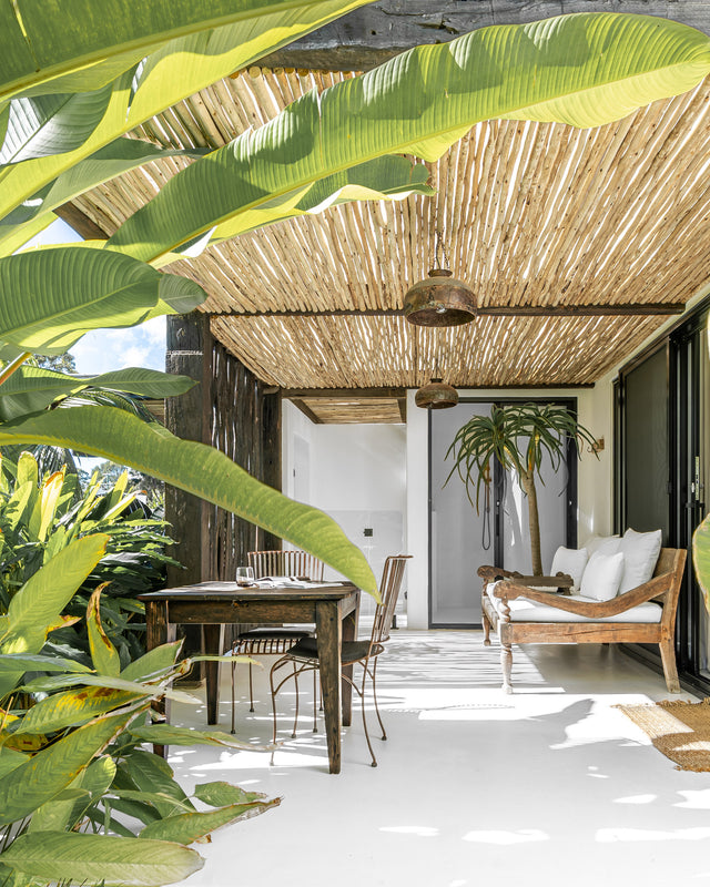 PATIO FEATURE